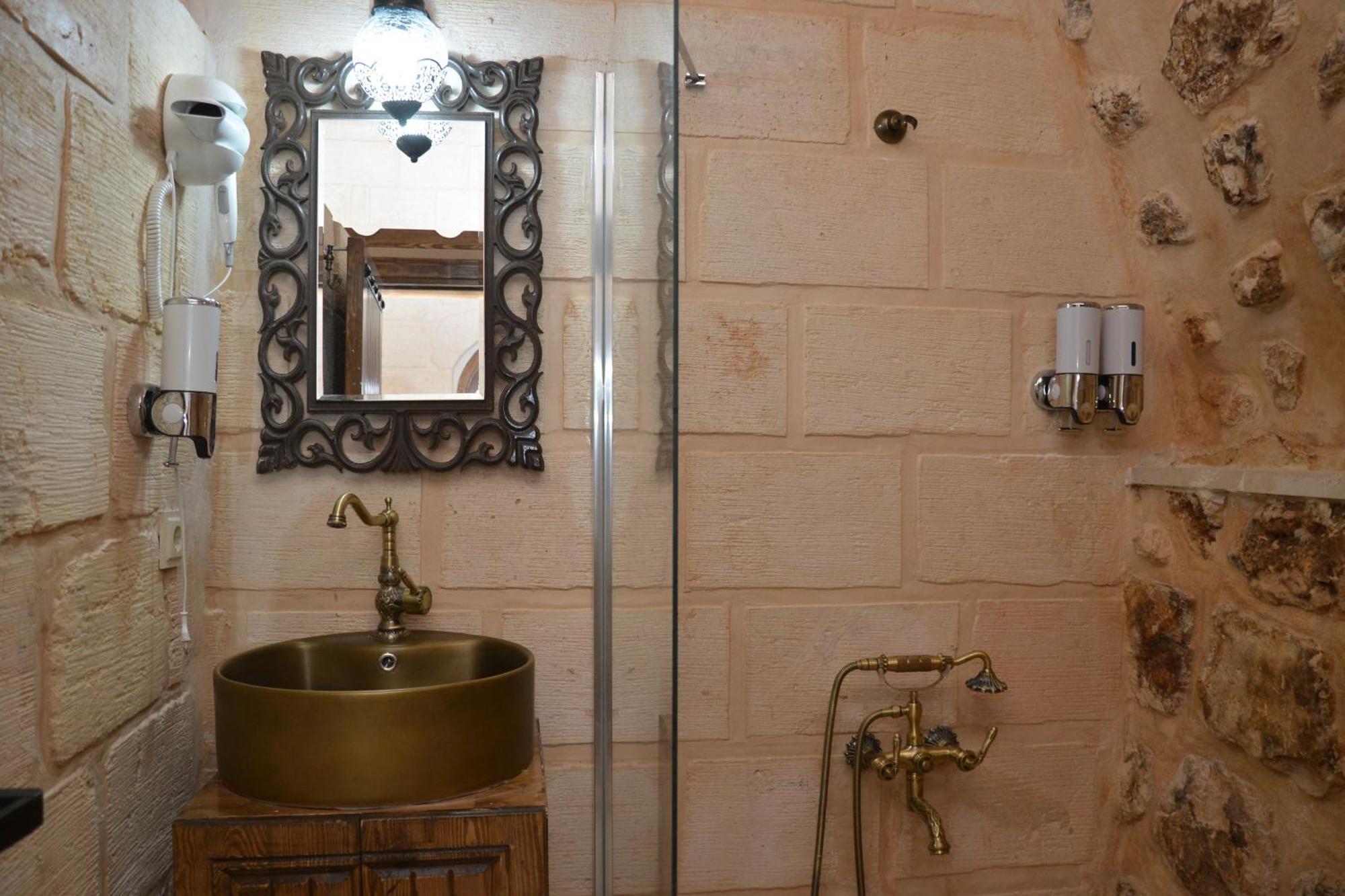 Mehmet Bey Konagi Butik Otel Midyat Exterior photo